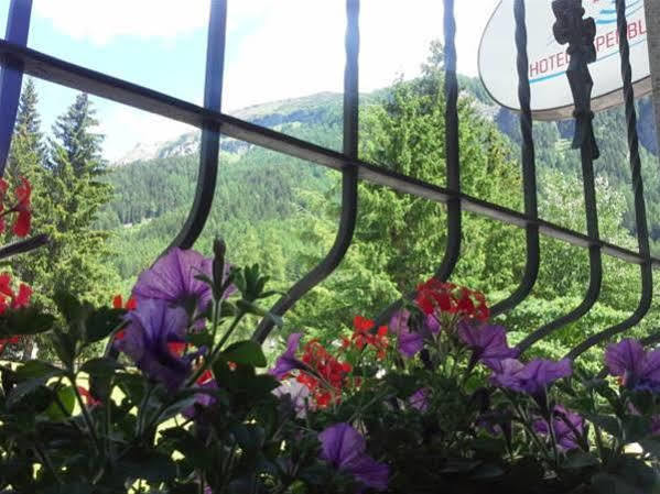 Hotel Alpenblick-Leukerbad-Therme ภายนอก รูปภาพ